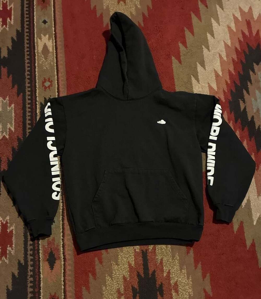 SoundCloud Worldwide Friends & Family Hoodie Size L Black